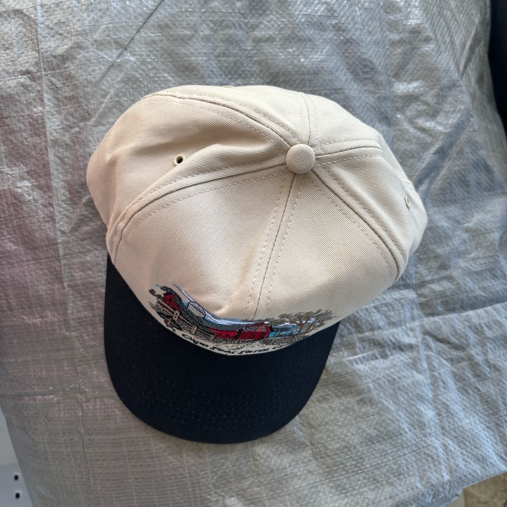 Farm Scene Embroidered Cap - Picture 3 of 6